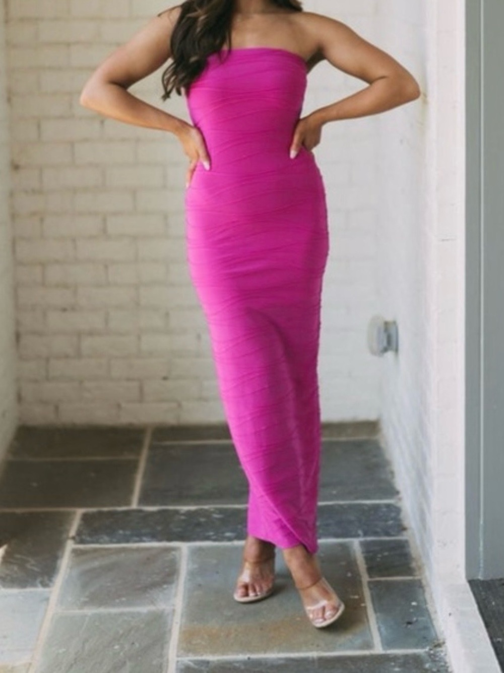 These Three Boutique Lelis Strapless Pinky Wavy Midi Dress Size Medium